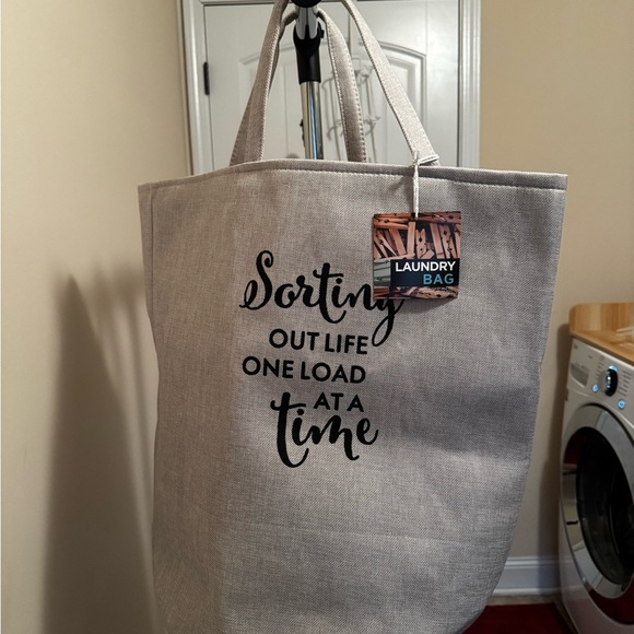 Tan Laundry Basket NWT - Picture 1 of 5